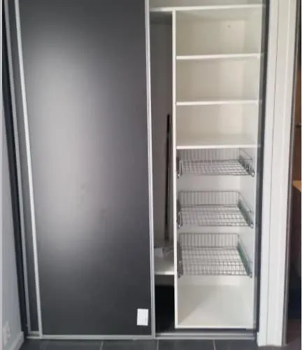 With Private Bathroom And Kitchen Appartement *
